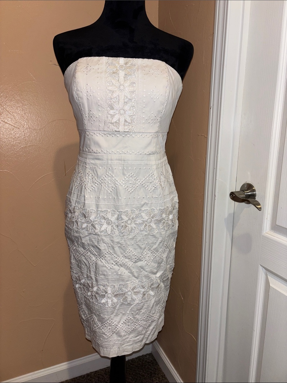White House Black Market White Strapless Embroidered Sheath Dress